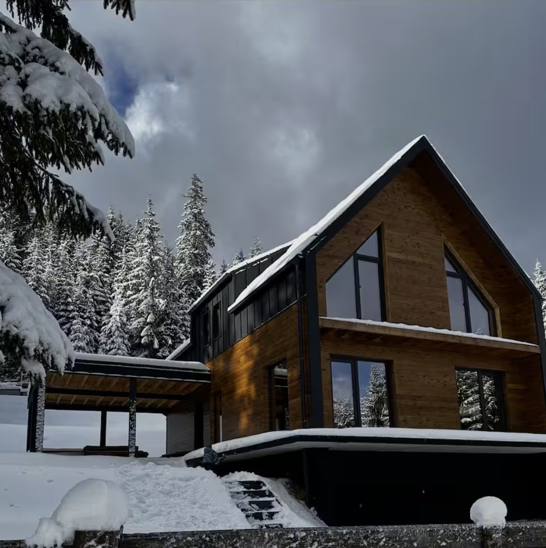 Exterior 9